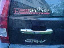 Honda CR-V с наклейкой автоклуба